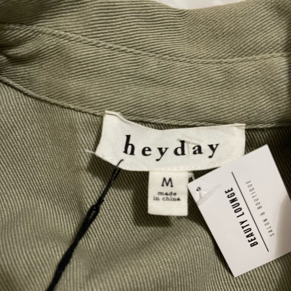 Hey Day Green button up shirt